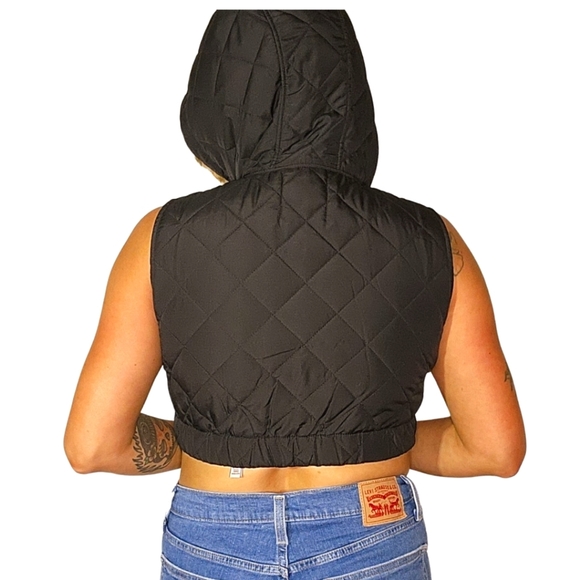 Altar'd State Size Small Puffed Hooded Crop Vest Zip Up Snap Button Black - Picture 3 of 8